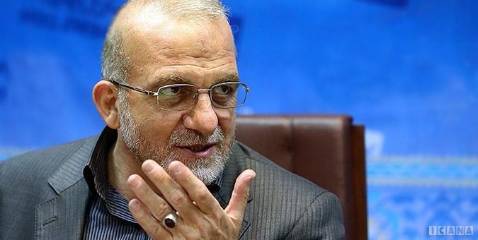 لزوم تاثیر تفاوت قیمت سنگ آهن داخلی با بازارهای جهانی در قیمت‌گذاری محصولات