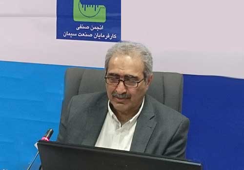 قیمت سیمان افزایش نیافته است/ اعمال قیمت های سال ۱۳۹۳