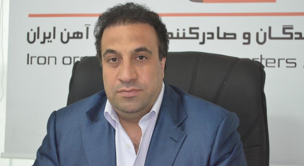 مسئولان با صحبت از عوارض صادراتی، دنیای معدن‌کاران را خراب نکنند
