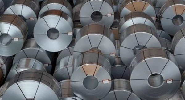 کاهش تقاضا در بازار وارداتی محصولات تخت فولادی به دنبال افزایش نرخ ارز در کشور