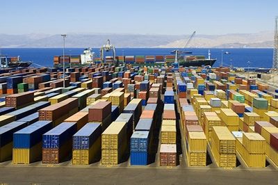 دومین مرحله از عملیات احداث فاز سوم بندر شهید رجایی آغاز شد
