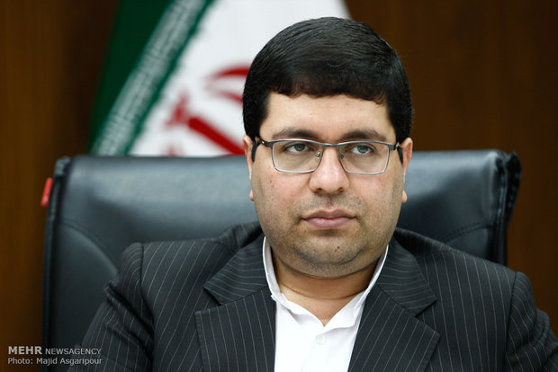 محدودسازی قیمتها در بورس کالا به صورت مصنوعی کمک چندانی به وضعیت بازار نمیکند/ کالاها به قیمت واقعی خود به فروش بروند محدودسازی قیمتها در بورس کالا به صورت مصنوعی کمک چندانی به وضعیت بازار نمیکند/ کالاها به قیمت واقعی خود به فروش بروند