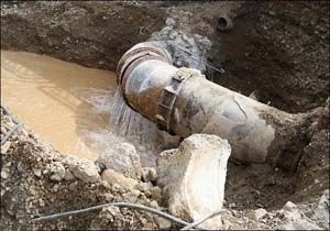 فرسودگی ۵۰ درصدی شبکه توزیع و انتقال آب روستایی فرسودگی ۵۰ درصدی شبکه توزیع و انتقال آب روستایی