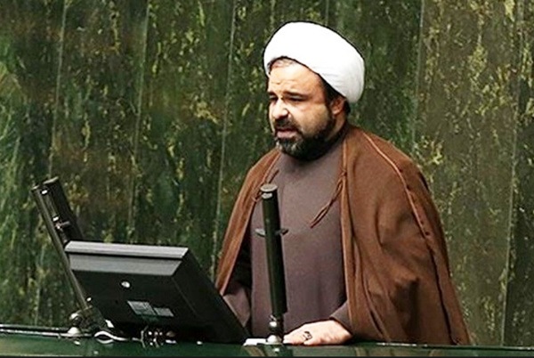 محرومیت در کنار لولههای نفت هر وجدانی را آزار میدهد/ مردم مناطق نفتخیز در کنار مصیبتها باید در غنائم هم شریک باشند محرومیت در کنار لولههای نفت هر وجدانی را آزار میدهد/ مردم مناطق نفتخیز در کنار مصیبتها باید در غنائم هم شریک باشند