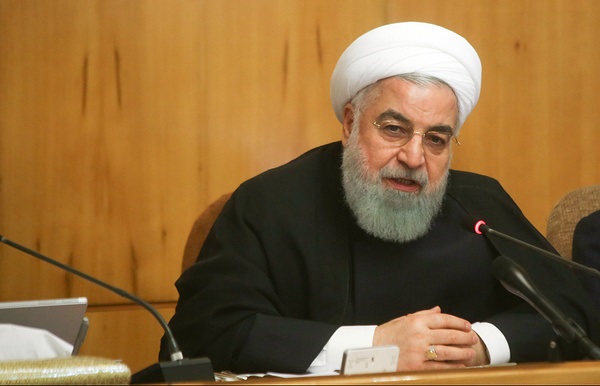 حل مشکلات کم‌آبی از طریق بارور کردن ابرها تفکری «شاهانه است»/ صدا و سیما برخی کارهای دولت نشان نمی‌دهد، گویا گفتنش مکروه است