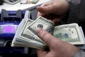 بازار غیررسمی ارز به شدت ریسک پذیر است