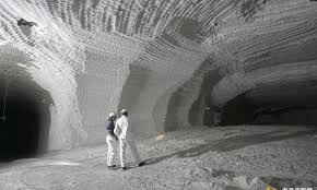 گردشگاهی در یک معدن نمک