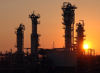 نهادی برای رفع مشکلات سازندگان داخلی صنعت نفت تشکیل شود