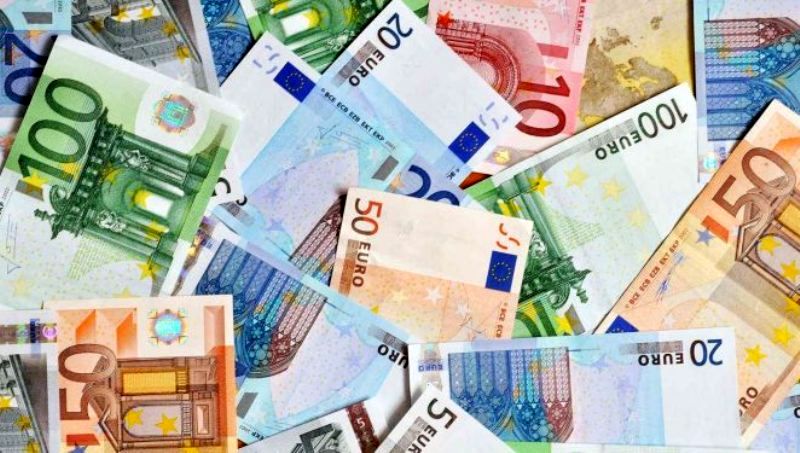 نرخ ۴۷ ارز بین بانکی در ۱۷ اردیبهشت ۹۸ / نرخ ۱۷ ارز رسمی کاهش یافت + جدول