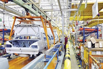 موانع تامین نقدینگی خودروساز از بازار سرمایه