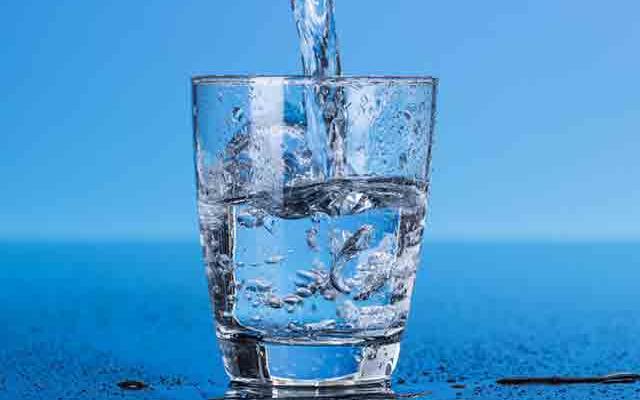 آقای رئیس جمهور کرمان آب می خواهد نه فولاد