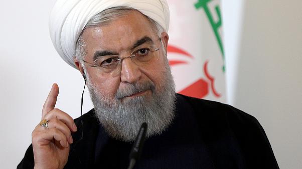 آماده کردن زیرساخت ها برای رفاه مردم و توسعه کشور، قول اصلی دولت است/ قدردانی از مردم دیار آذربایجان برای حمایت و دفاع از انقلاب،نظام و رهبری/ مردم همیشه برای ایجاد امنیت پیشتاز بوده اند/ کشور از آن مردم و جوانان است آماده کردن زیرساخت ها برای رفاه مردم و توسعه کشور، قول اصلی دولت است/ قدردانی از مردم دیار آذربایجان برای حمایت و دفاع از انقلاب،نظام و رهبری/ مردم همیشه برای ایجاد امنیت پیشتاز بوده اند/ کشور از آن مردم و جوانان است