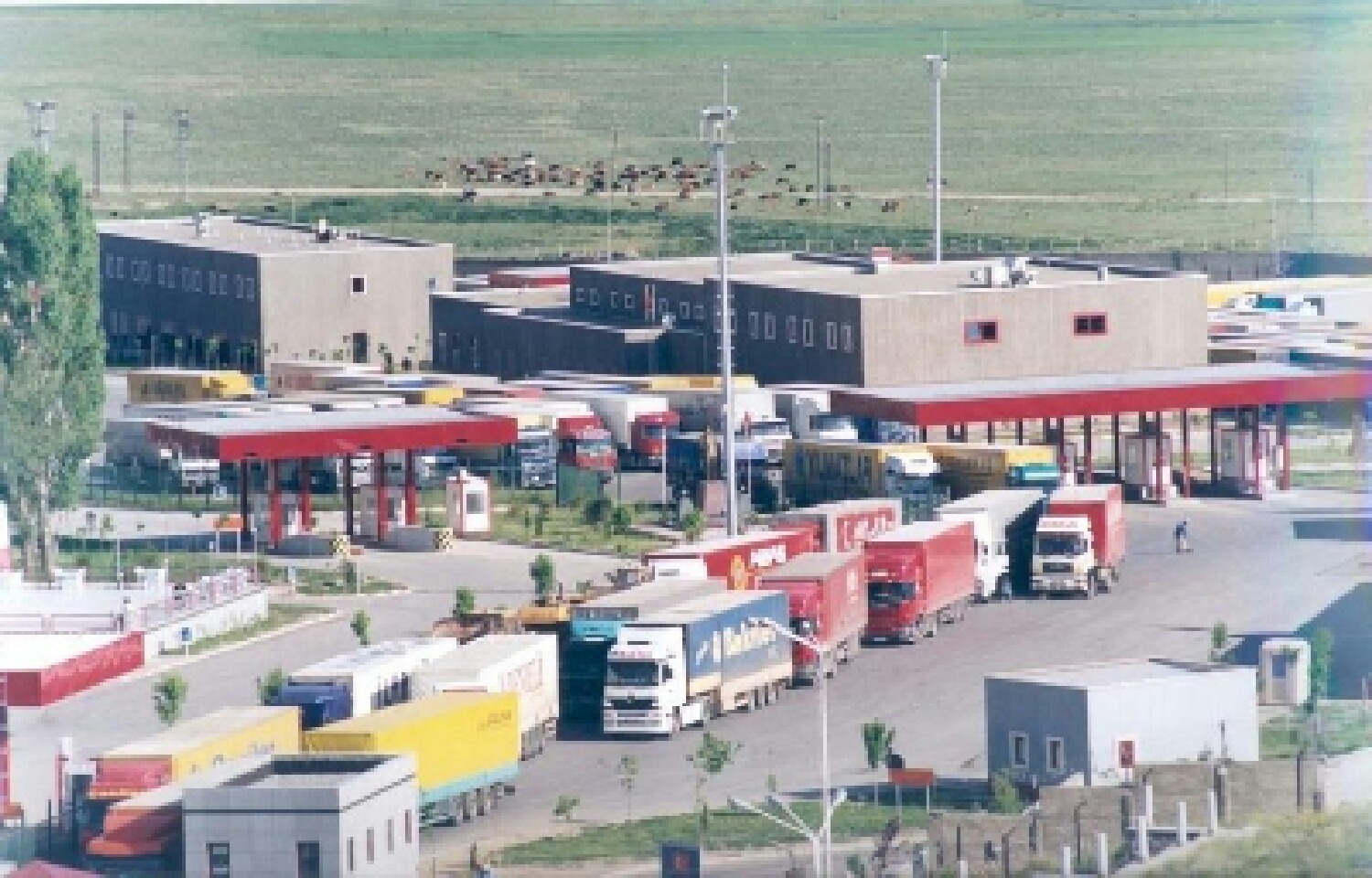 تامین یک سوم کالا‌های بازار افغانستان از گمرک دوغارون
