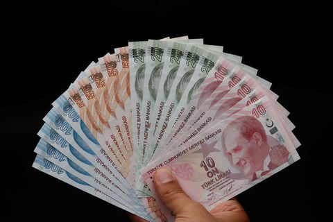 ریزش ارزش لیر ترکیه