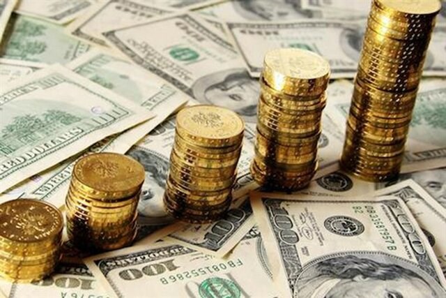 عقب‌نشینی دلار از سطح مقاومتی