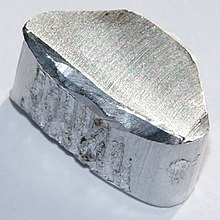 رباتی که انرژی خود را با خوردن آلومینیوم تأمین می‌کند!
