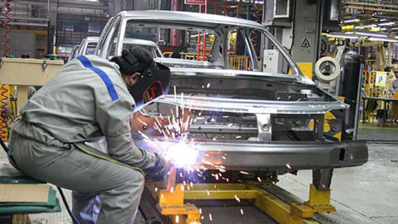 دود تنش نرخ‌های آزاد در چشم خودروسازان