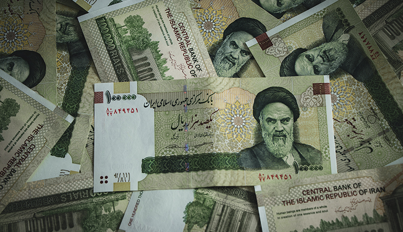 روزانه حدود یک هزار و ۵۰۰ میلیارد تومان به نقدینگی کشور افزوده می شود