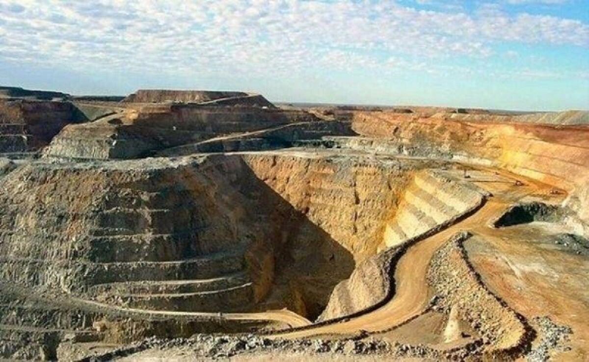 زیرساختهای ۳۰ معدن ایران تا پایان امسال تکمیل میشود زیرساختهای ۳۰ معدن ایران تا پایان امسال تکمیل میشود