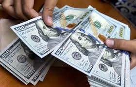 کاهش نرخ دلار در بازار امروز/ پیش بینی رئیس جمهور از قیمت دلار در ۱۴۰۰