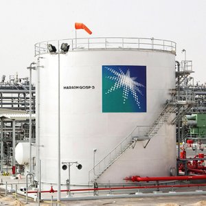 Saudi Daily Retracts Aramco Sale Claim