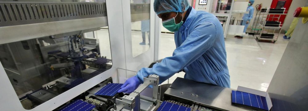 Iran, Asian Consortium Sign Solar Joint Venture