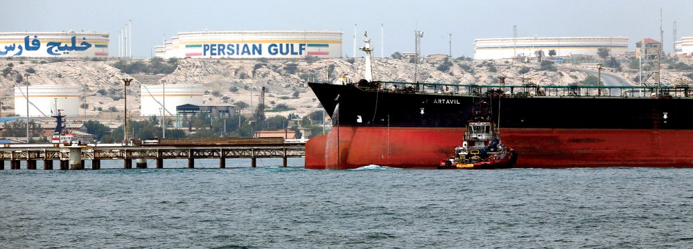 Sri Lanka Sets Sight on Iranian Oil Derivatives