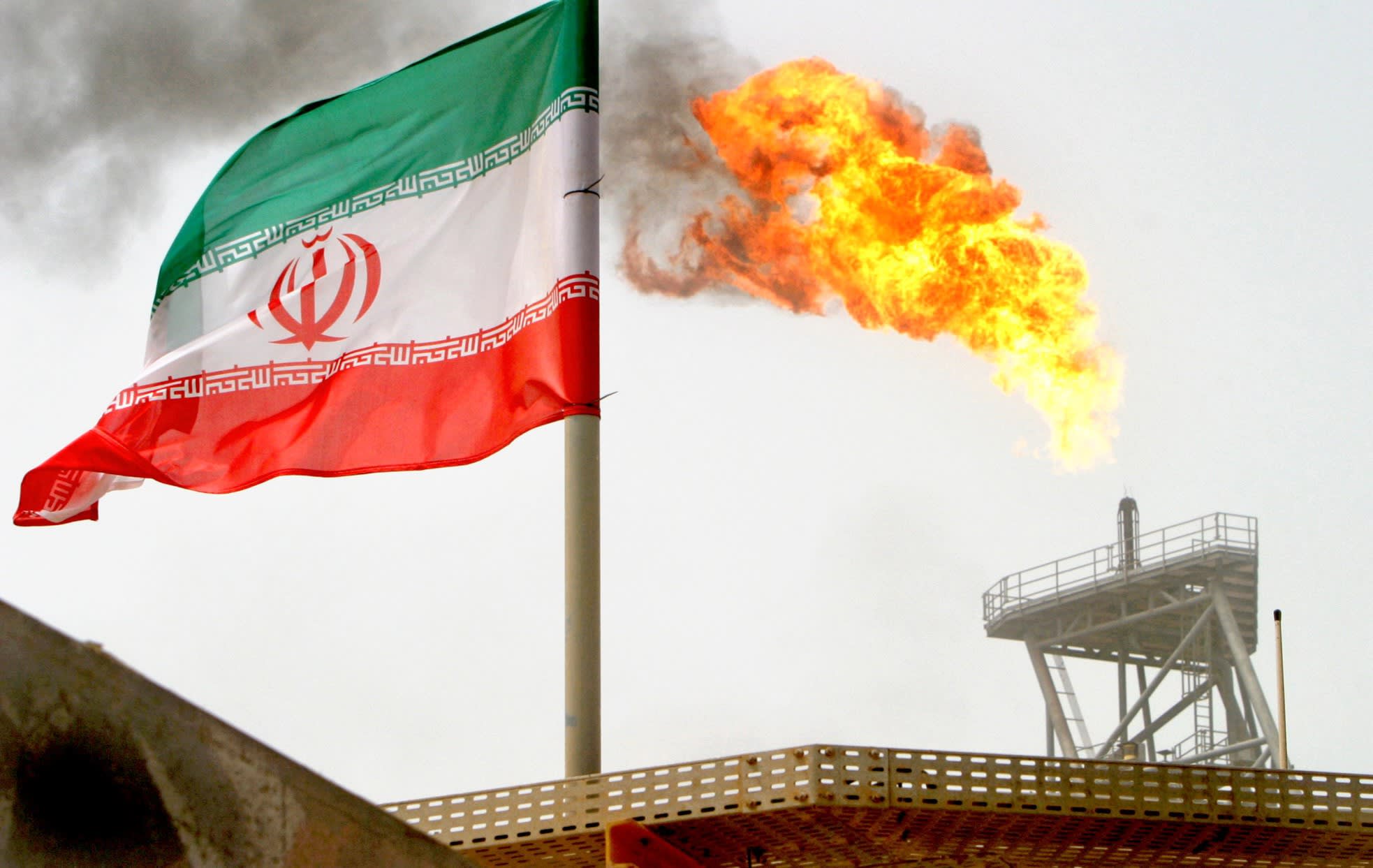 Iranian oil irreplaceable, Zanganeh says