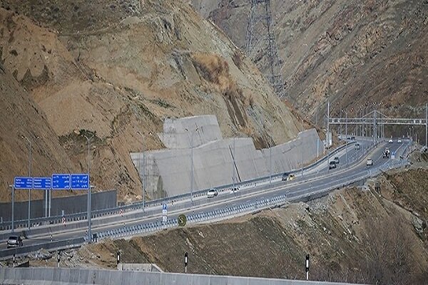 Rouhani inaugurates Hemmat-Karaj Freeway
