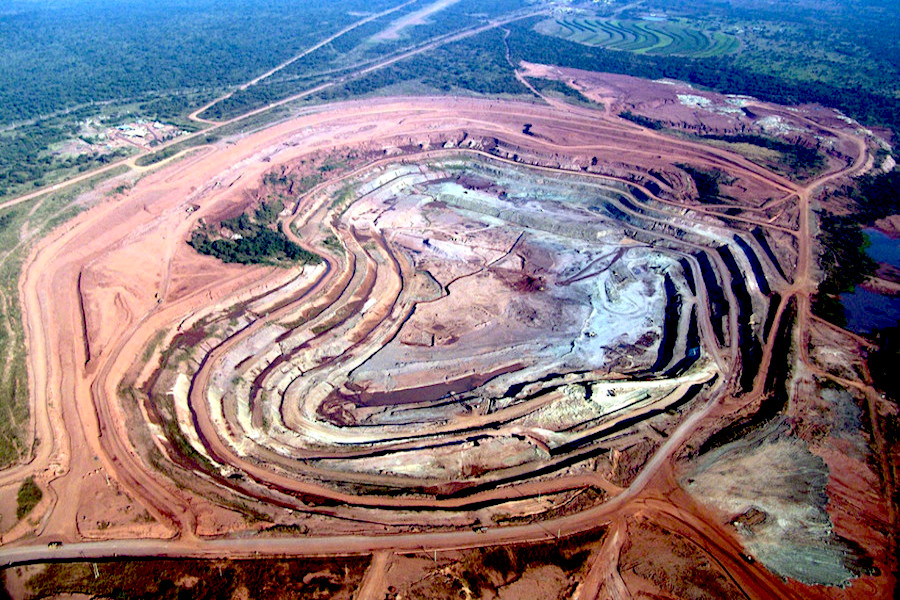 World’s fourth biggest diamond mine cuts output, processing