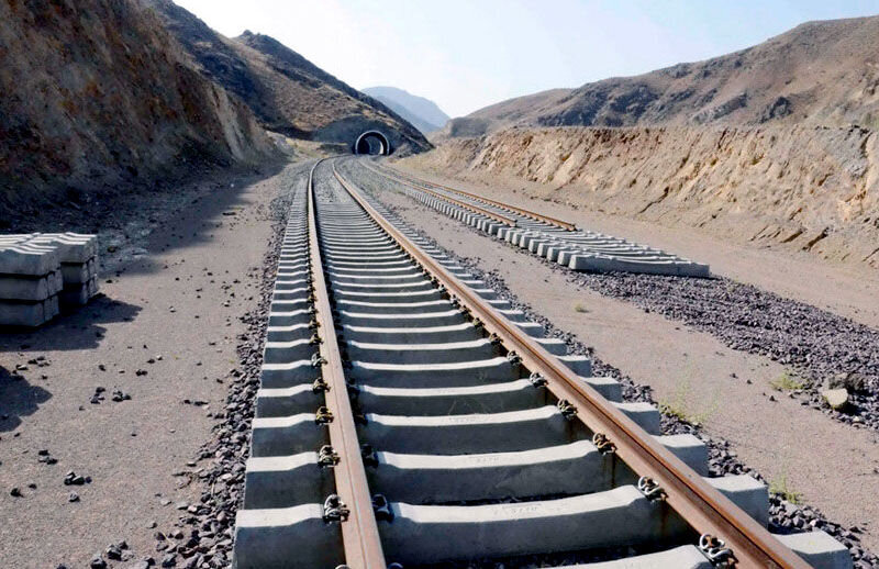 Zahedan-Chabahar railway’s 2 sections to be completed by next 10 months