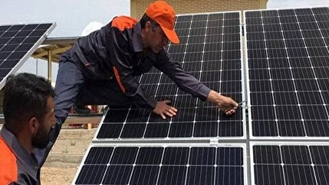 Iran to construct 4 GW of solar plants in two years
