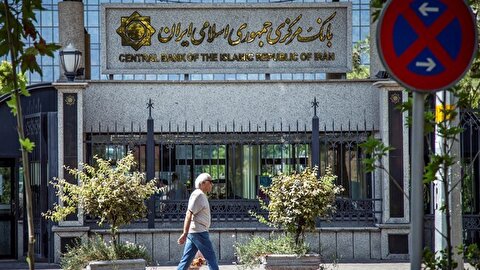 Iran world’s 7th least indebted country: Economic analyst