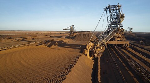 Iron ore price weakens as Australia flags return to sub-$100 prices