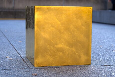 Stake in 410-pound gold cube may be sold in Austrian insolvency
