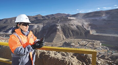 BHP takes new approach to buy Anglo, adding twist to merger saga