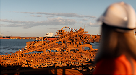 China steel group urges domestic pricing in iron ore contracts