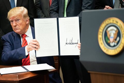 Trump signs executive order boosting deep-sea mining industry