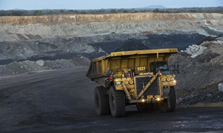 Mozambique’s coal mines shed hundreds of workers as prices slump