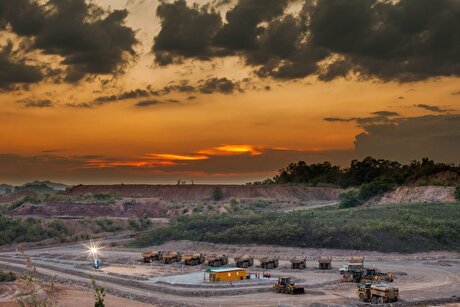 Chinese gold miner scours globe for takeover targets