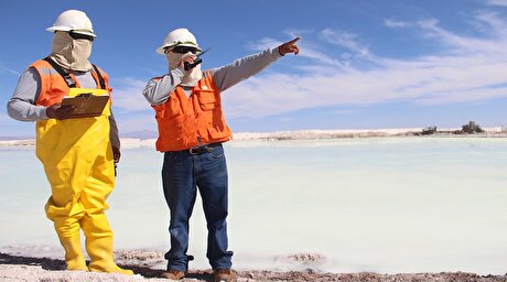 Chile’s leftist presidential hopefuls spar over SQM-Codelco deal