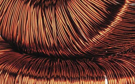 Traders draw down LME copper stocks as Chinese market tightens