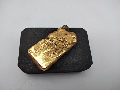 Researchers develop sustainable method to extract gold from ore and electronic waste