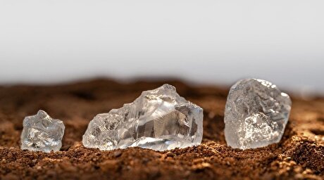 De Beers strikes first kimberlite field in 30 years