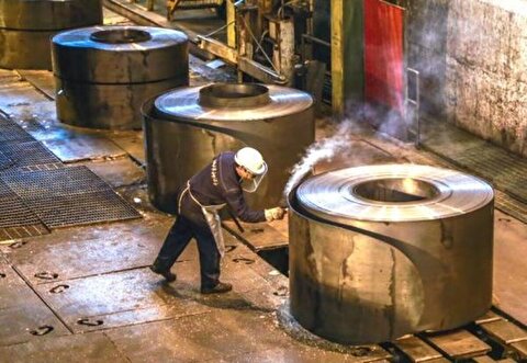 Mobarakeh Steel is the largest steelmaker in the Middle East and North Africa/ Mobarakeh Steel is on the list of the world's top 100 steelmakers