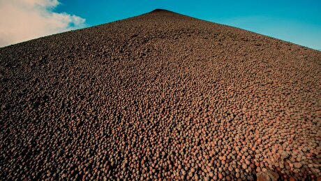 Explaining the iron ore grade shift