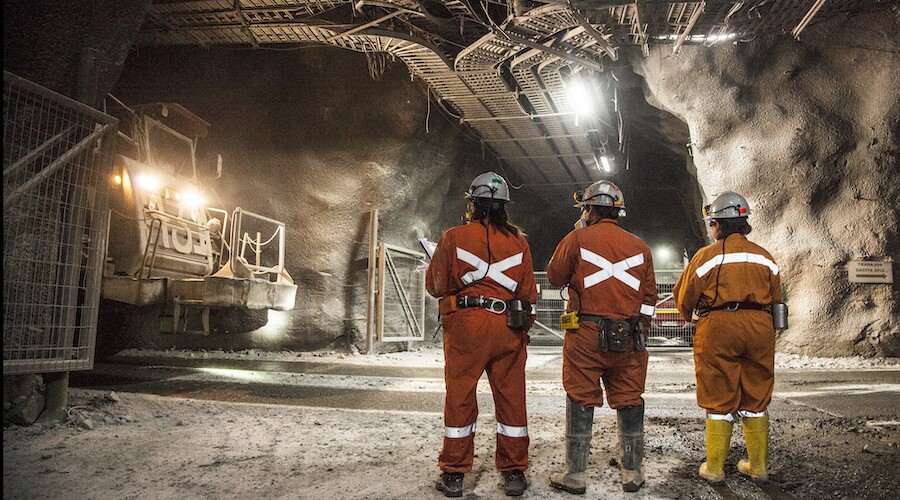 One dead, five missing after collapse at Chile copper mine