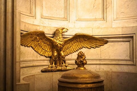 Gold price soars to new high on Fed-fueled rally