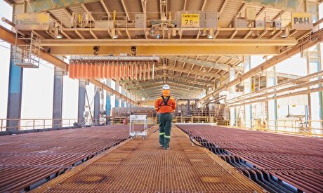 Glencore copper output drops 11% as Rio takeover deadline looms