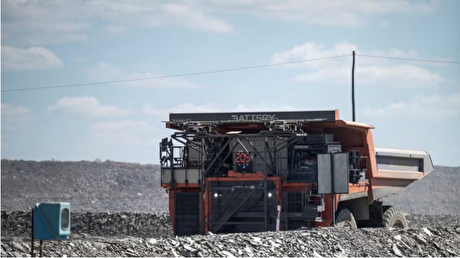 Trialling the world’s first full battery trolley dump truck